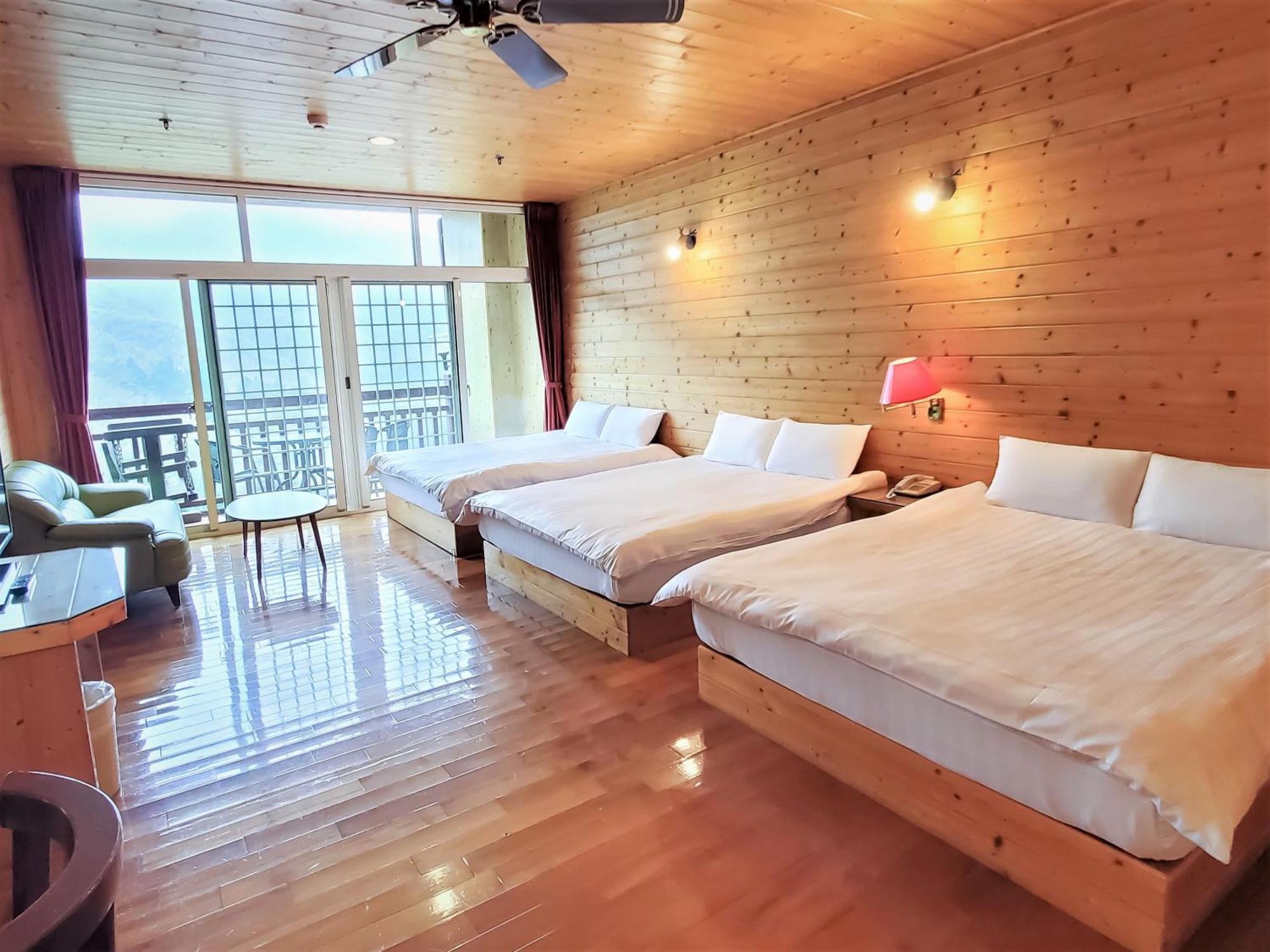 Kingtaiwan Hotel Lugu Extérieur photo